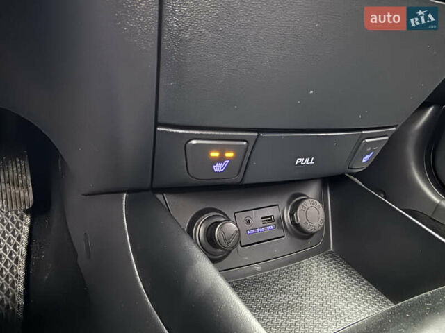 Серый Хендай i30, объемом двигателя 1.58 л и пробегом 286 тыс. км за 4900 $, фото 24 на Automoto.ua