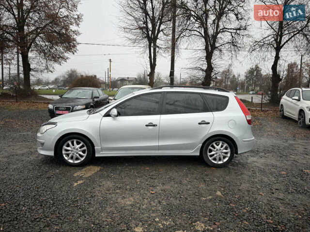 Серый Хендай i30, объемом двигателя 1.58 л и пробегом 286 тыс. км за 4900 $, фото 4 на Automoto.ua