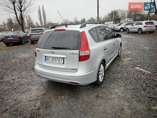 Серый Хендай i30, объемом двигателя 1.58 л и пробегом 286 тыс. км за 4900 $, фото 10 на Automoto.ua