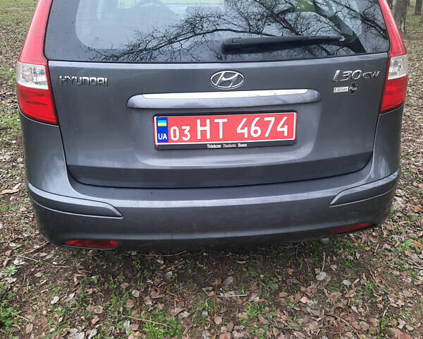 Серый Хендай i30, объемом двигателя 1.4 л и пробегом 179 тыс. км за 6300 $, фото 7 на Automoto.ua
