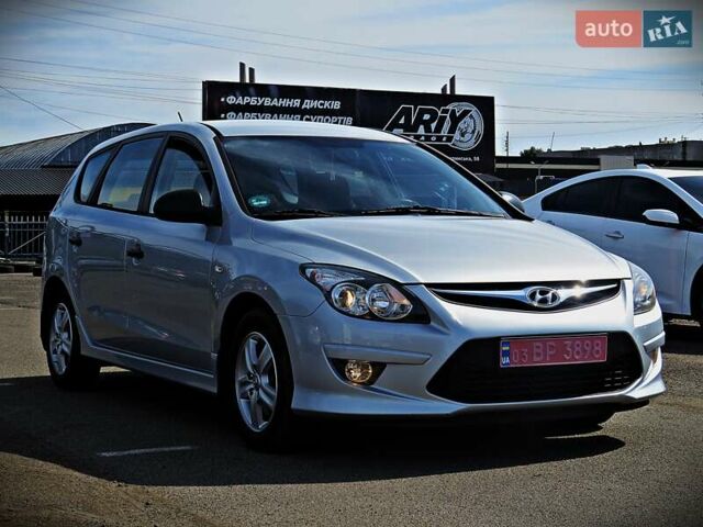 Серый Хендай i30, объемом двигателя 0 л и пробегом 188 тыс. км за 6300 $, фото 1 на Automoto.ua