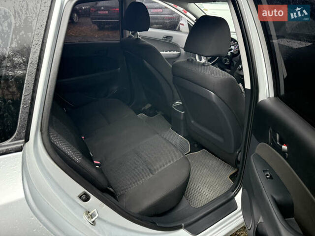 Серый Хендай i30, объемом двигателя 1.58 л и пробегом 286 тыс. км за 4900 $, фото 29 на Automoto.ua