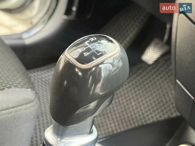 Хендай i30 2012 в Дрогобыче на Automoto.ua Серый Хендай i30, объемом двигателя 1.4 л и пробегом 230 тыс. км за 5650 $, фото 61 на Automoto.ua