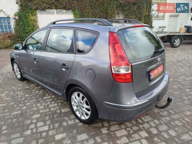 Сірий Хендай i30, об'ємом двигуна 1.4 л та пробігом 166 тис. км за 6350 $, фото 2 на Automoto.ua