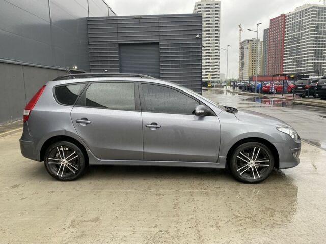 Сірий Хендай i30, об'ємом двигуна 0.16 л та пробігом 240 тис. км за 7200 $, фото 3 на Automoto.ua