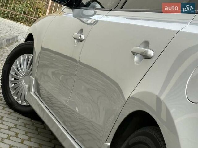 Хендай i30 2012 в Дрогобыче на Automoto.ua Серый Хендай i30, объемом двигателя 1.4 л и пробегом 230 тыс. км за 5650 $, фото 33 на Automoto.ua