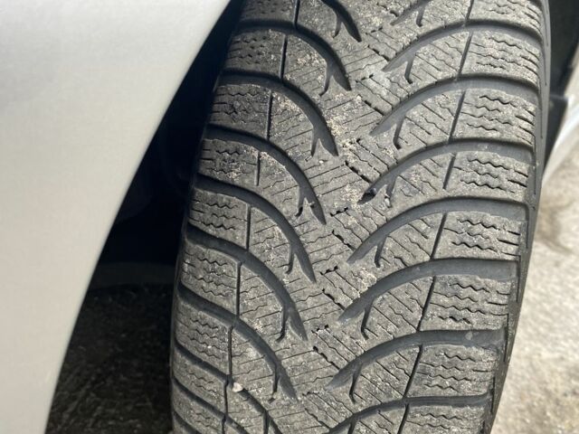 Серый Хендай i30, объемом двигателя 1.6 л и пробегом 87 тыс. км за 8200 $, фото 1 на Automoto.ua