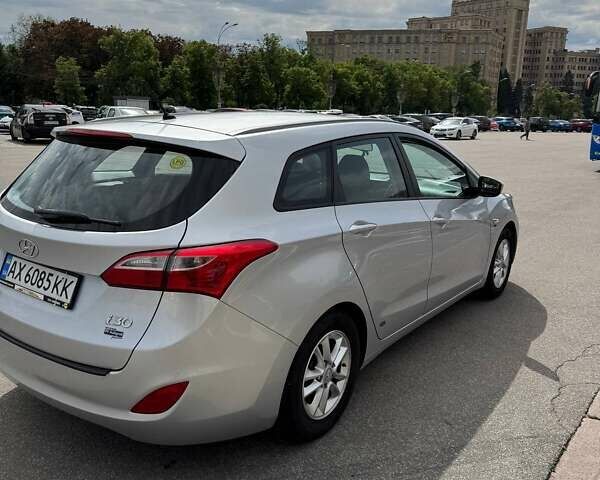 Серый Хендай i30, объемом двигателя 1.6 л и пробегом 149 тыс. км за 8500 $, фото 3 на Automoto.ua