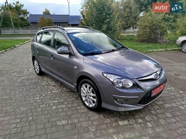 Сірий Хендай i30, об'ємом двигуна 1.4 л та пробігом 166 тис. км за 6350 $, фото 6 на Automoto.ua
