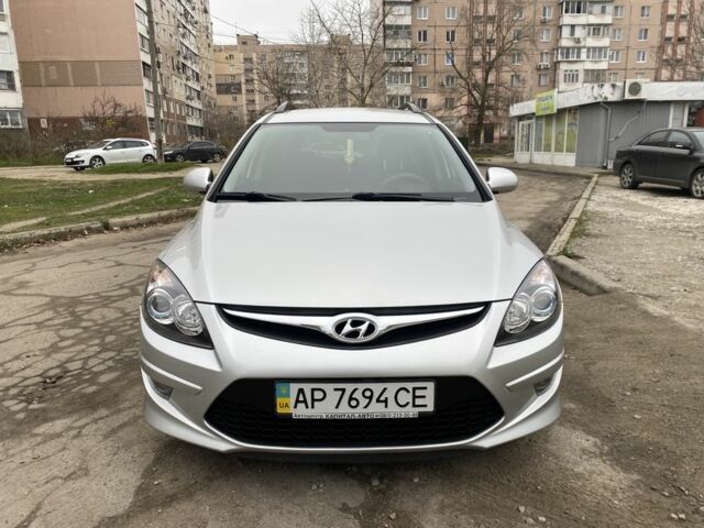Серый Хендай i30, объемом двигателя 1.6 л и пробегом 87 тыс. км за 8200 $, фото 21 на Automoto.ua