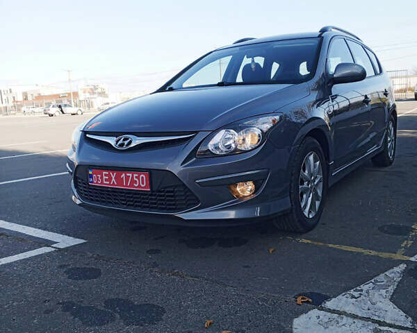 Сірий Хендай i30, об'ємом двигуна 1.4 л та пробігом 167 тис. км за 7400 $, фото 13 на Automoto.ua