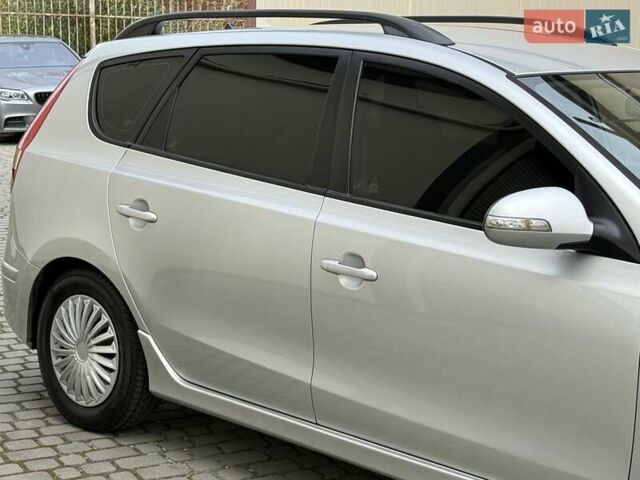 Хендай i30 2012 в Дрогобыче на Automoto.ua Серый Хендай i30, объемом двигателя 1.4 л и пробегом 230 тыс. км за 5650 $, фото 12 на Automoto.ua