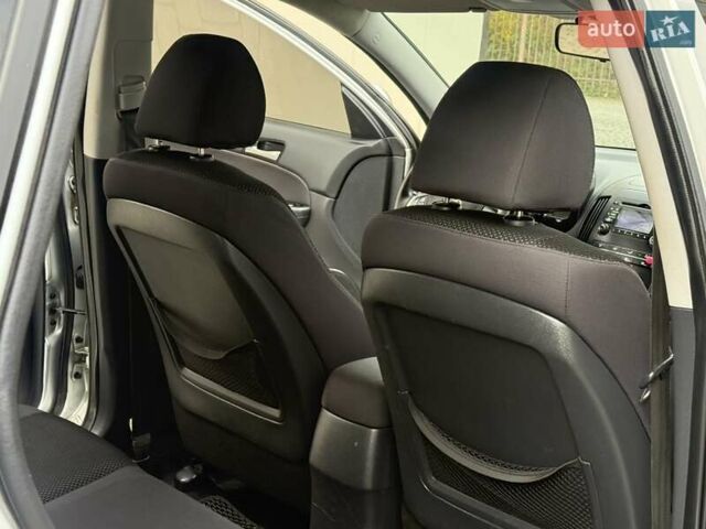 Хендай i30 2012 в Дрогобыче на Automoto.ua Серый Хендай i30, объемом двигателя 1.4 л и пробегом 230 тыс. км за 5650 $, фото 53 на Automoto.ua