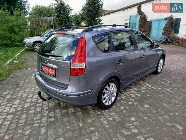 Сірий Хендай i30, об'ємом двигуна 1.4 л та пробігом 166 тис. км за 6350 $, фото 1 на Automoto.ua