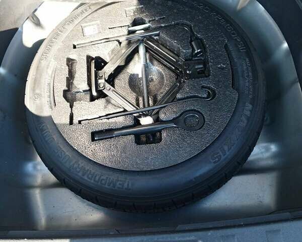 Сірий Хендай i30, об'ємом двигуна 1.4 л та пробігом 167 тис. км за 7400 $, фото 19 на Automoto.ua