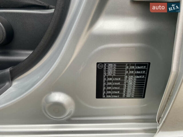 Сірий Хендай i30, об'ємом двигуна 1.6 л та пробігом 87 тис. км за 8200 $, фото 33 на Automoto.ua