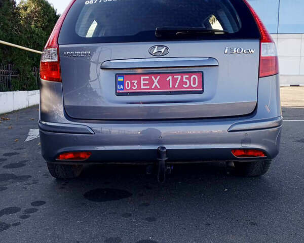 Сірий Хендай i30, об'ємом двигуна 1.4 л та пробігом 167 тис. км за 7400 $, фото 8 на Automoto.ua