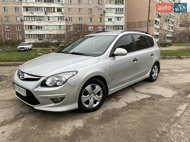 Сірий Хендай i30, об'ємом двигуна 1.6 л та пробігом 87 тис. км за 8200 $, фото 27 на Automoto.ua