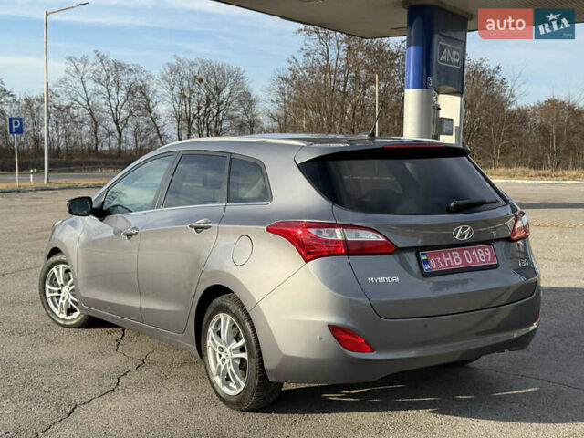 Серый Хендай i30, объемом двигателя 1.6 л и пробегом 168 тыс. км за 10500 $, фото 1 на Automoto.ua