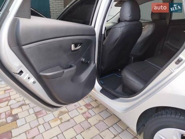 Серый Хендай i30, объемом двигателя 1.4 л и пробегом 203 тыс. км за 7777 $, фото 16 на Automoto.ua