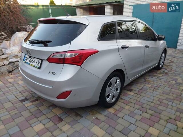 Серый Хендай i30, объемом двигателя 1.4 л и пробегом 203 тыс. км за 7777 $, фото 10 на Automoto.ua
