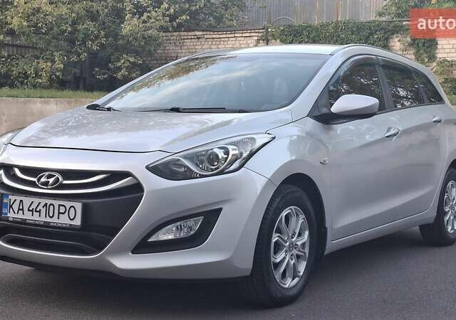 Серый Хендай i30, объемом двигателя 1.6 л и пробегом 147 тыс. км за 11500 $, фото 7 на Automoto.ua