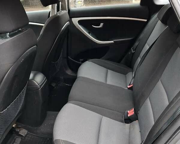 Хендай i30 2013 в Киеве на Automoto.ua Серый Хендай i30, объемом двигателя 1.58 л и пробегом 231 тыс. км за 11500 $, фото 21 на Automoto.ua