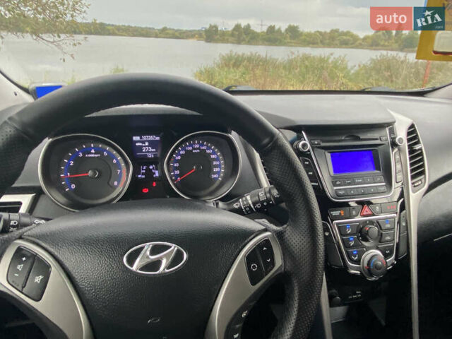 Серый Хендай i30, объемом двигателя 1.6 л и пробегом 107 тыс. км за 8900 $, фото 15 на Automoto.ua