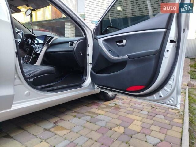 Серый Хендай i30, объемом двигателя 1.4 л и пробегом 203 тыс. км за 7777 $, фото 17 на Automoto.ua