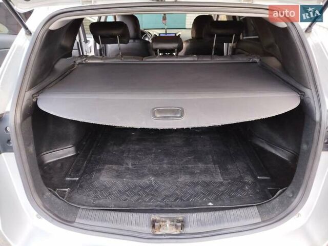 Серый Хендай i30, объемом двигателя 1.4 л и пробегом 203 тыс. км за 7777 $, фото 26 на Automoto.ua