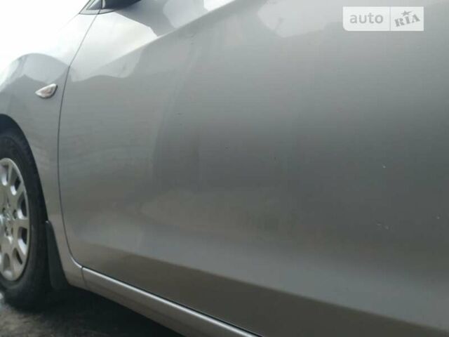 Сірий Хендай i30, об'ємом двигуна 1.58 л та пробігом 259 тис. км за 11999 $, фото 12 на Automoto.ua