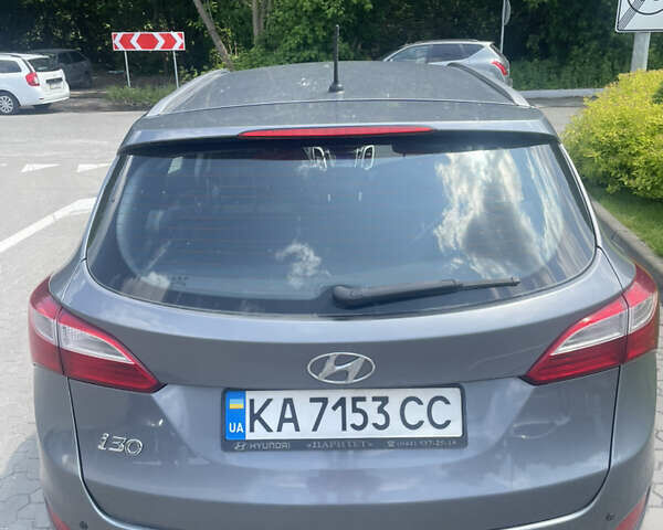Серый Хендай i30, объемом двигателя 1.58 л и пробегом 217 тыс. км за 9500 $, фото 6 на Automoto.ua