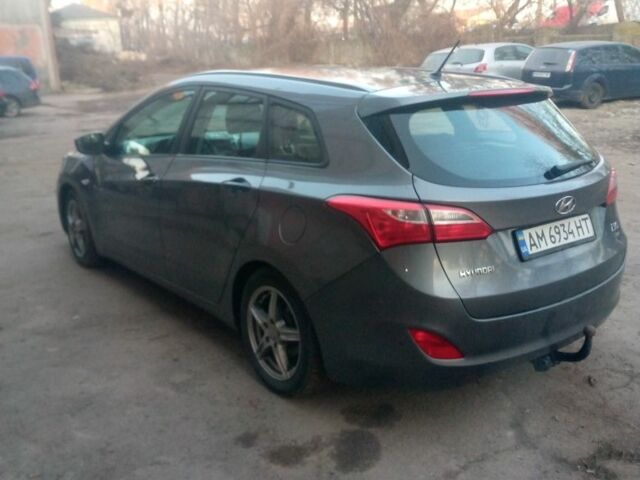 Сірий Хендай i30, об'ємом двигуна 1.6 л та пробігом 161 тис. км за 8700 $, фото 2 на Automoto.ua