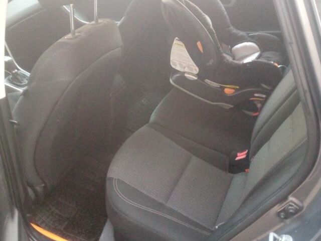 Сірий Хендай i30, об'ємом двигуна 1.6 л та пробігом 161 тис. км за 8700 $, фото 9 на Automoto.ua