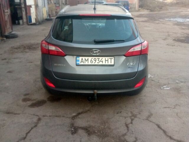 Сірий Хендай i30, об'ємом двигуна 1.6 л та пробігом 161 тис. км за 8700 $, фото 3 на Automoto.ua