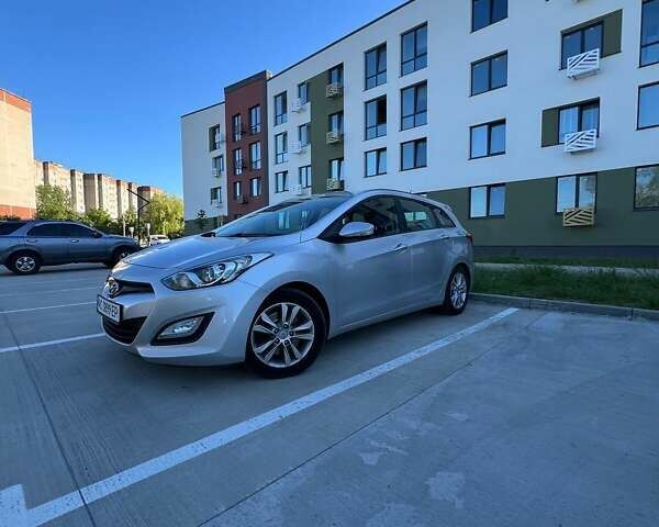 Сірий Хендай i30, об'ємом двигуна 1.58 л та пробігом 190 тис. км за 8999 $, фото 2 на Automoto.ua