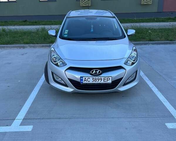 Сірий Хендай i30, об'ємом двигуна 1.58 л та пробігом 190 тис. км за 8999 $, фото 3 на Automoto.ua