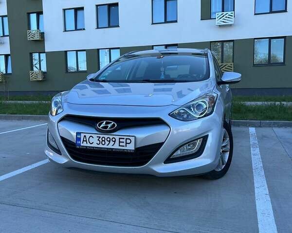 Сірий Хендай i30, об'ємом двигуна 1.58 л та пробігом 190 тис. км за 8999 $, фото 4 на Automoto.ua