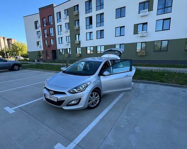 Сірий Хендай i30, об'ємом двигуна 1.58 л та пробігом 190 тис. км за 8999 $, фото 14 на Automoto.ua