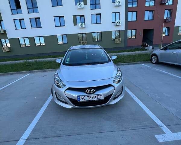 Сірий Хендай i30, об'ємом двигуна 1.58 л та пробігом 190 тис. км за 8999 $, фото 5 на Automoto.ua