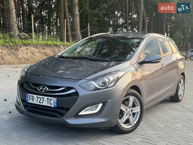 Серый Хендай i30, объемом двигателя 1.6 л и пробегом 250 тыс. км за 8600 $, фото 3 на Automoto.ua