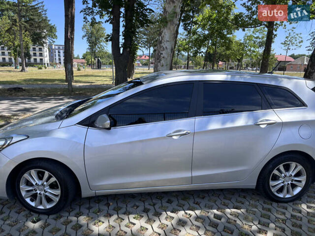 Серый Хендай i30, объемом двигателя 1.58 л и пробегом 250 тыс. км за 10500 $, фото 19 на Automoto.ua