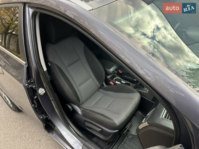 Сірий Хендай i30, об'ємом двигуна 1.58 л та пробігом 150 тис. км за 9800 $, фото 51 на Automoto.ua