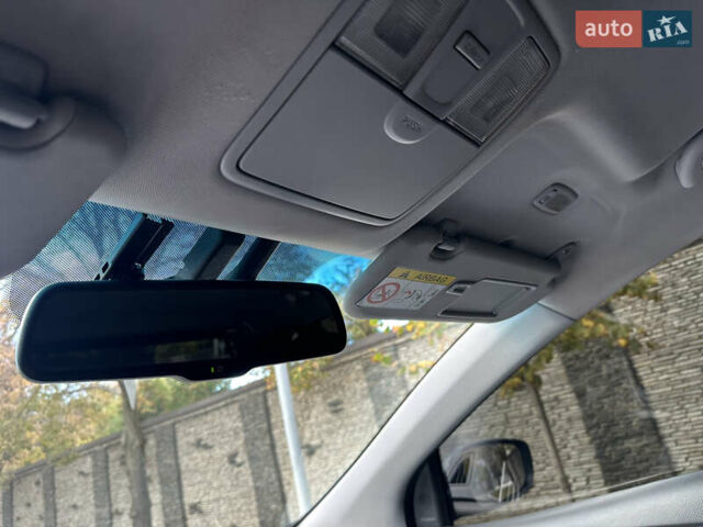 Сірий Хендай i30, об'ємом двигуна 1.58 л та пробігом 150 тис. км за 9800 $, фото 69 на Automoto.ua