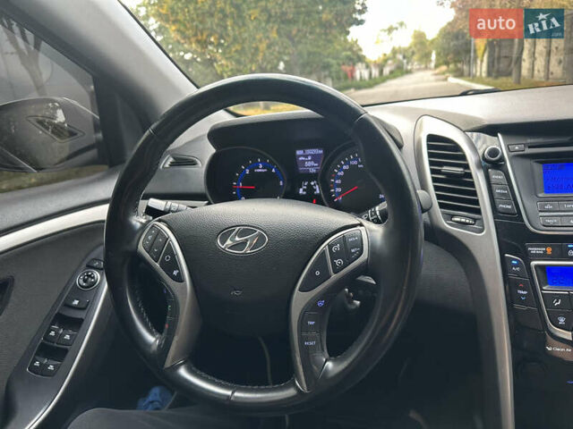 Сірий Хендай i30, об'ємом двигуна 1.58 л та пробігом 150 тис. км за 9800 $, фото 64 на Automoto.ua