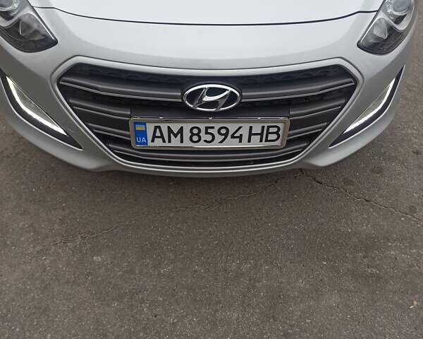 Серый Хендай i30, объемом двигателя 1.6 л и пробегом 126 тыс. км за 12300 $, фото 1 на Automoto.ua