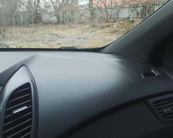 Серый Хендай i30, объемом двигателя 1.6 л и пробегом 126 тыс. км за 12300 $, фото 13 на Automoto.ua