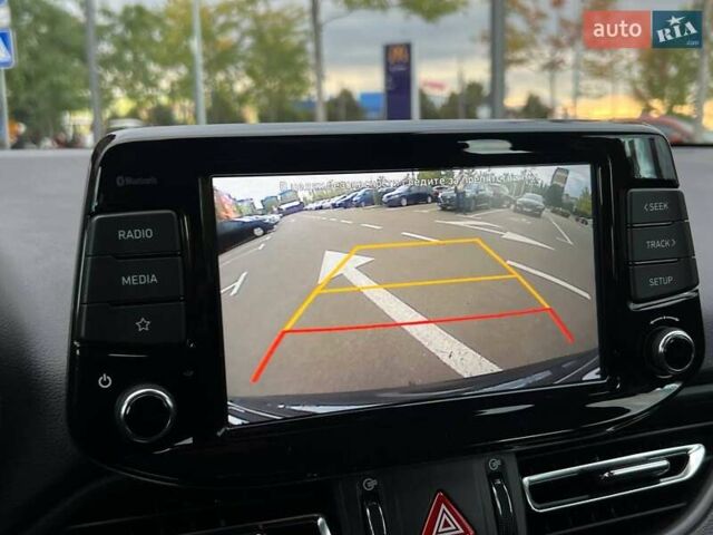 Серый Хендай i30, объемом двигателя 1.5 л и пробегом 55 тыс. км за 18690 $, фото 24 на Automoto.ua