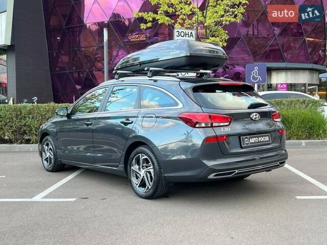 Серый Хендай i30, объемом двигателя 1.5 л и пробегом 55 тыс. км за 18490 $, фото 4 на Automoto.ua