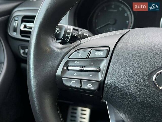 Серый Хендай i30, объемом двигателя 1.5 л и пробегом 55 тыс. км за 18490 $, фото 17 на Automoto.ua